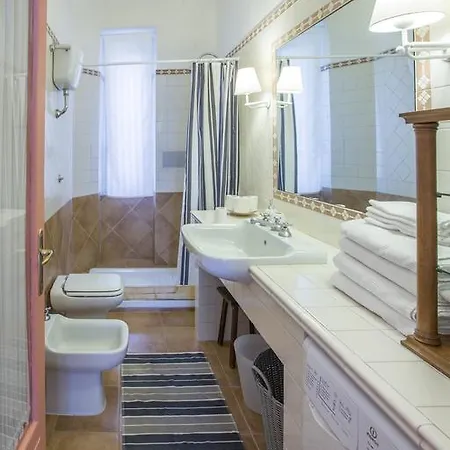 Апартаменты Living In San Peter